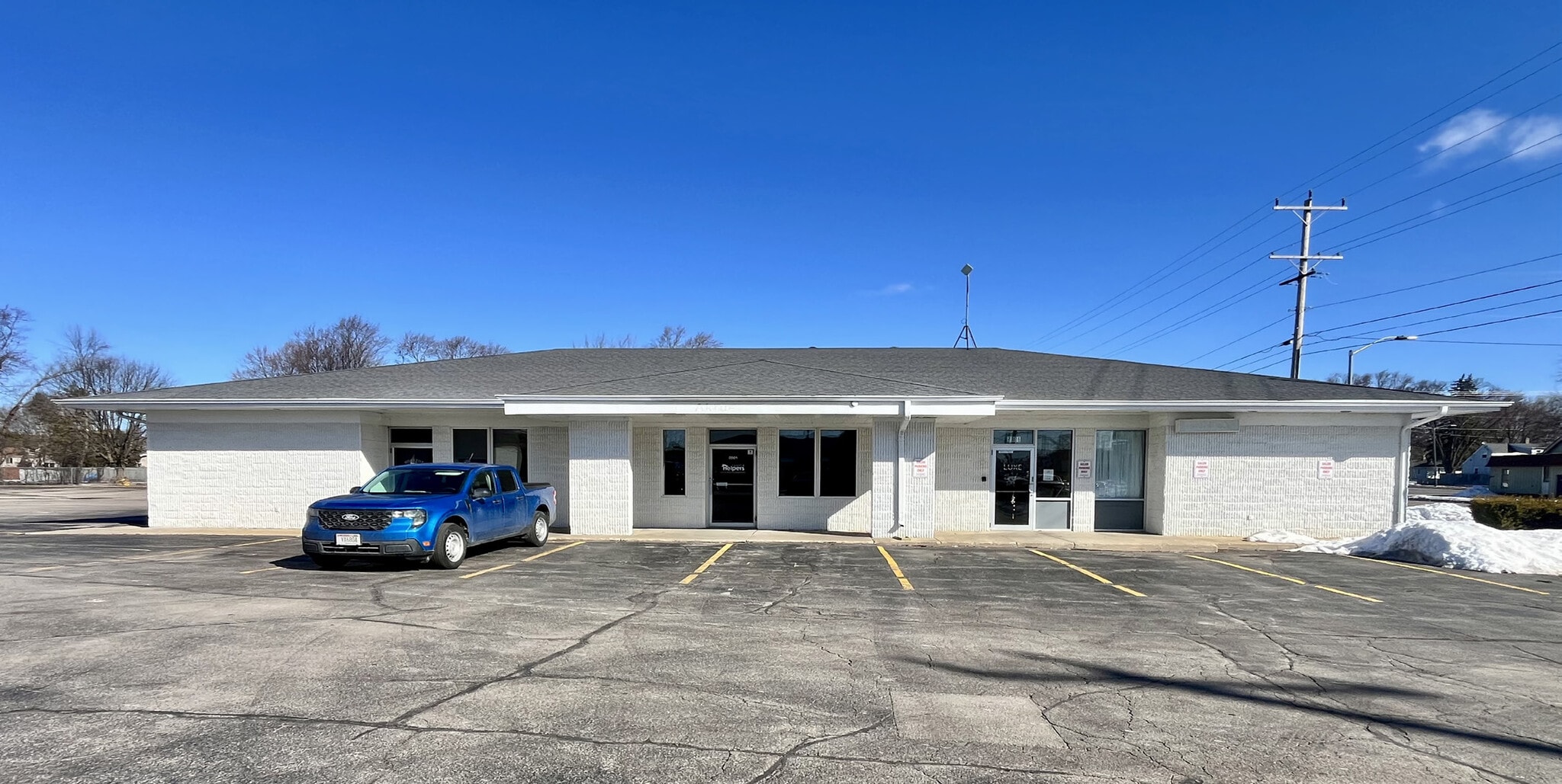 2501 S Oneida St, Appleton, WI for lease Primary Photo- Image 1 of 2