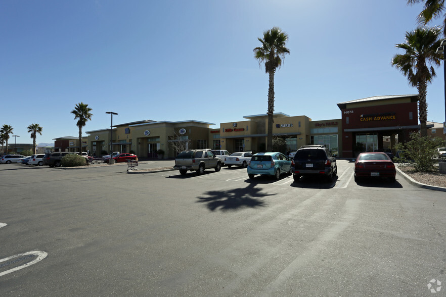 14071-14075 Main St, Hesperia, CA for lease - Building Photo - Image 1 of 5