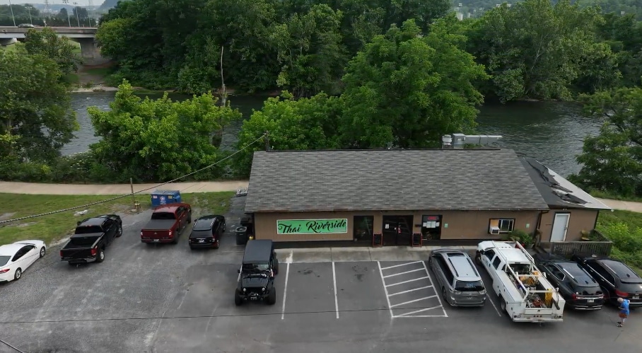 1837 Netherland Inn Rd, Kingsport, TN for sale - Building Photo - Image 2 of 4