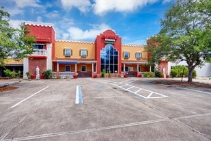 862 Lafayette St, Cape Coral FL - Parking Garage
