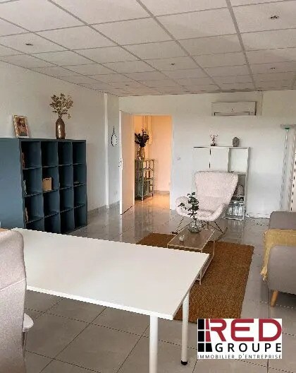 Office in Éguilles for lease - Building Photo - Image 2 of 4