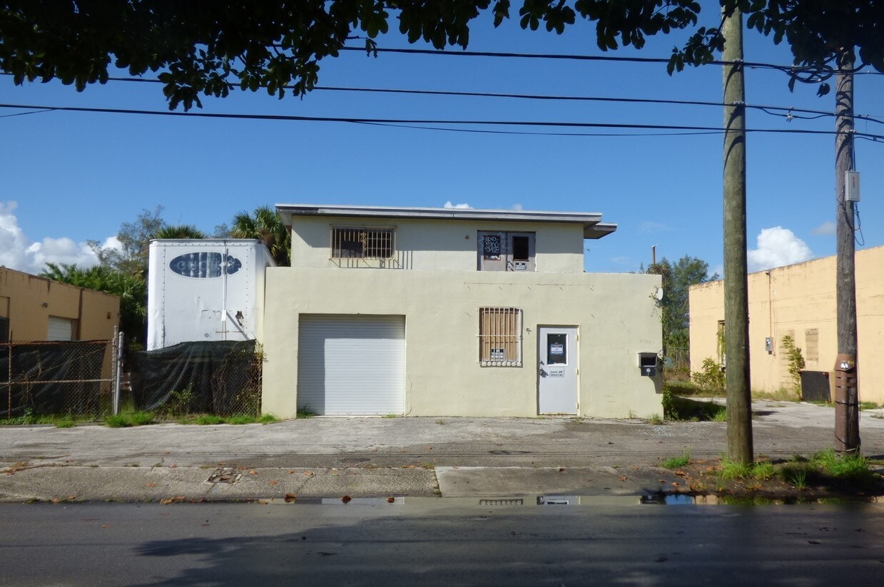 27192721 Pinewood Ave, West Palm Beach, FL 33407