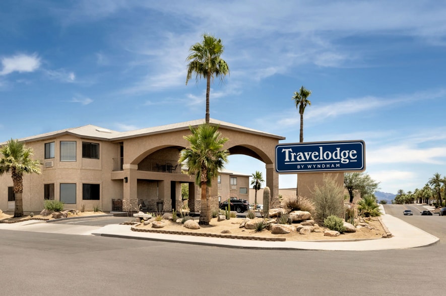 480 London Bridge Rd, Lake Havasu City, AZ for sale - Primary Photo - Image 1 of 10