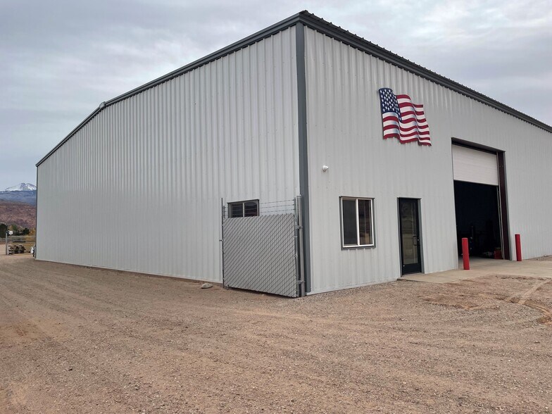 11856 S Highway 191, Moab, UT for sale - Building Photo - Image 1 of 1