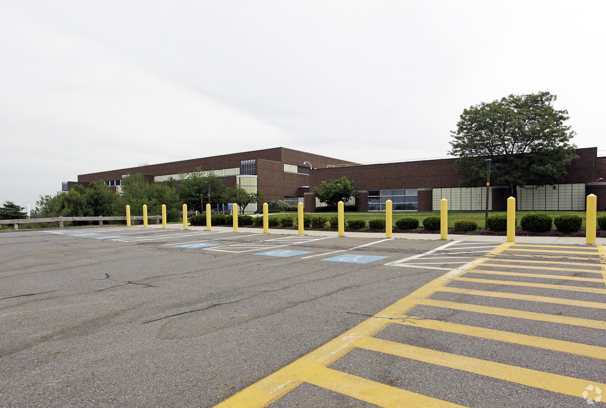 75 Reed Rd, Hudson, MA for sale Primary Photo- Image 1 of 1