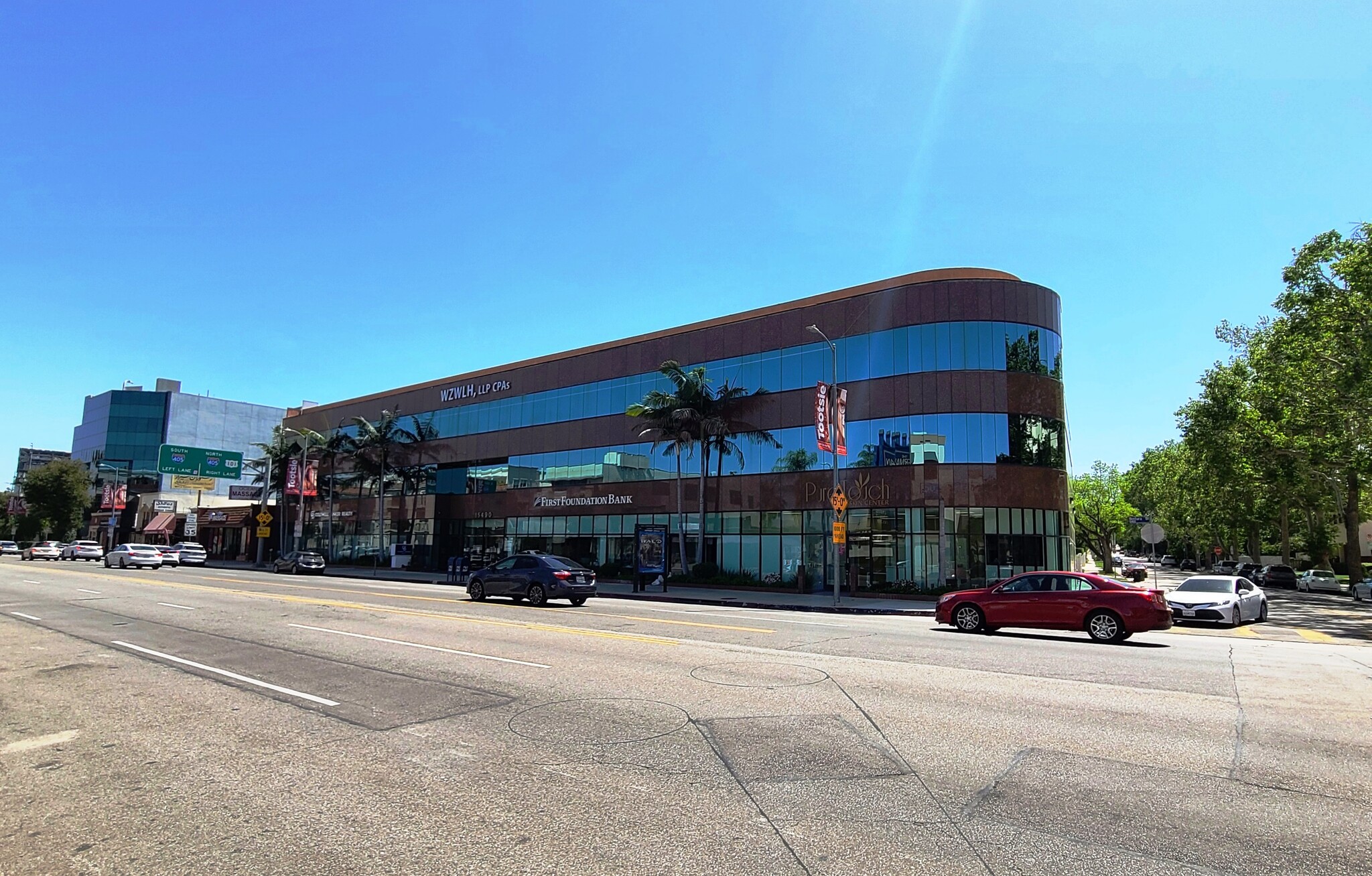 15490 Ventura Blvd, Sherman Oaks, CA for lease Building Photo- Image 1 of 2