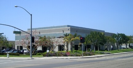 1851 Lombard St, Oxnard, CA for lease - Building Photo - Image 1 of 6