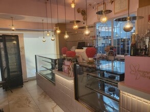 Retail in Majadahonda, Madrid for lease Interior Photo- Image 2 of 17