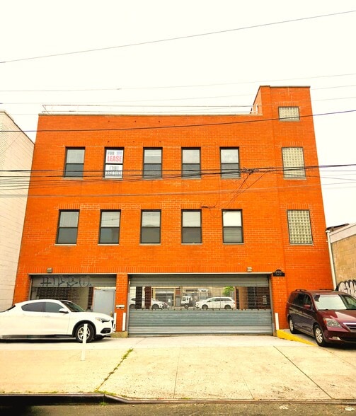 17717 150th Ave, Jamaica, NY for lease - Building Photo - Image 1 of 9