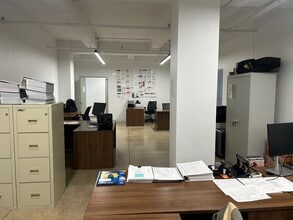262 W 38th St, New York, NY for lease Interior Photo- Image 1 of 4