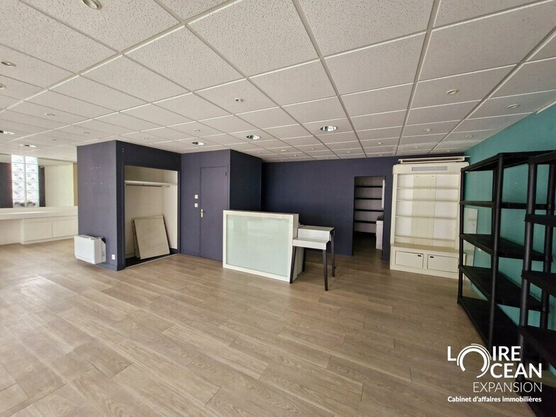 Retail in Saint-Brevin-les-Pins for lease - Interior Photo - Image 3 of 5