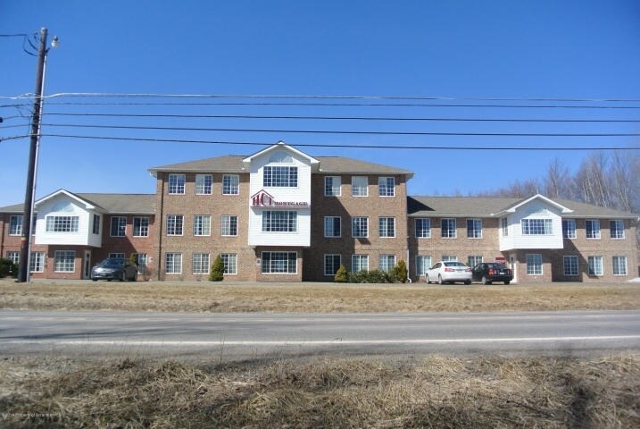 473 Easton Tpke, Lake Ariel, PA for sale Primary Photo- Image 1 of 1