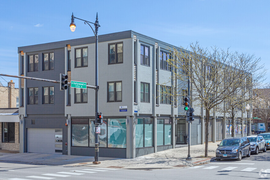 1554 W Hollywood Ave, Chicago, IL for lease - Building Photo - Image 1 of 5