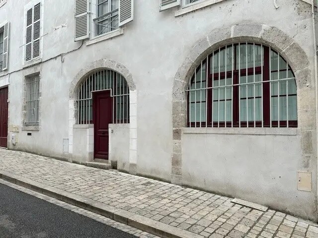 Vente Bureaux 72 m² - Photo 1