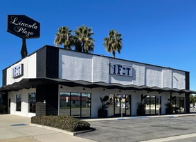 Lincoln Plaza - Drive Through Restaurant