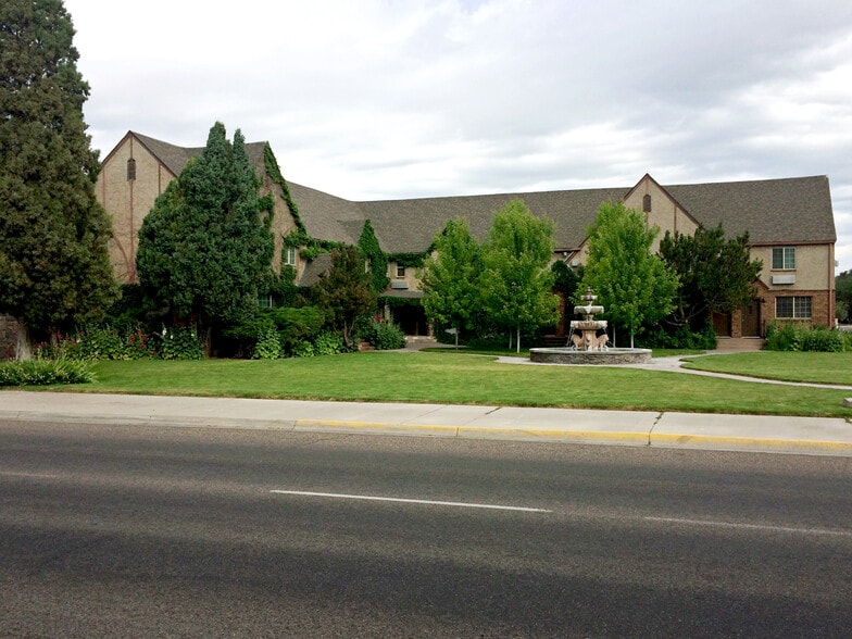 746 E Center St, Pocatello, ID for sale - Primary Photo - Image 1 of 27