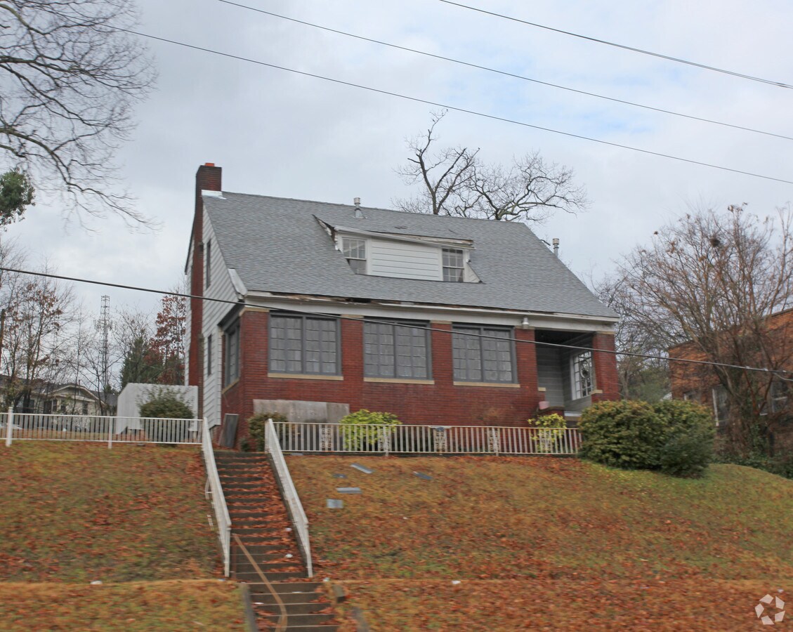 2730 Ensley 5 Points W Ave, Birmingham, AL 35218 Property Record