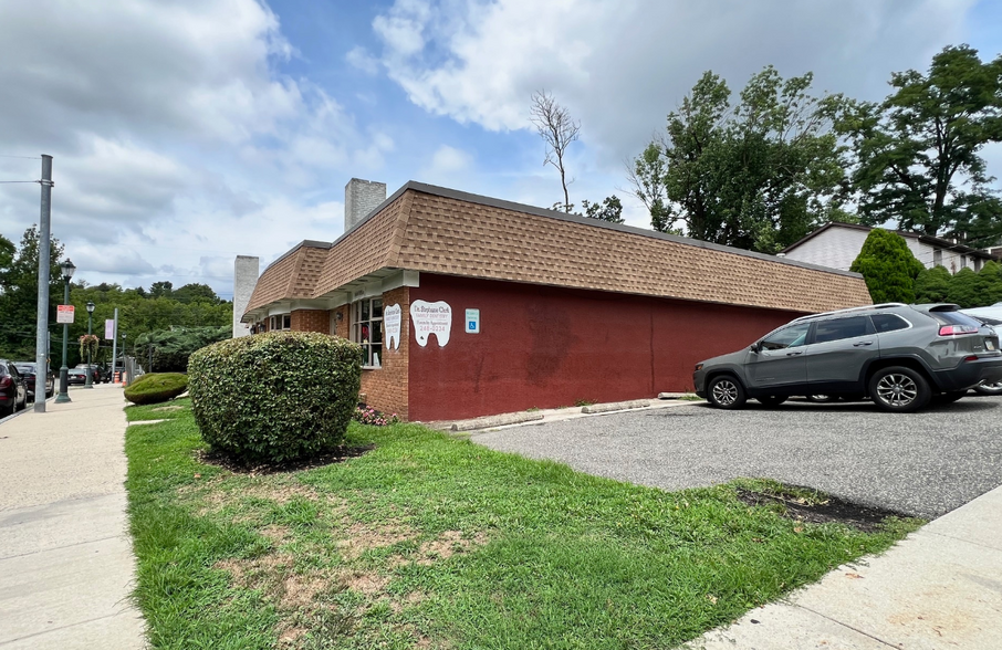 7601 Germantown Ave, Philadelphia, PA for sale - Building Photo - Image 2 of 3