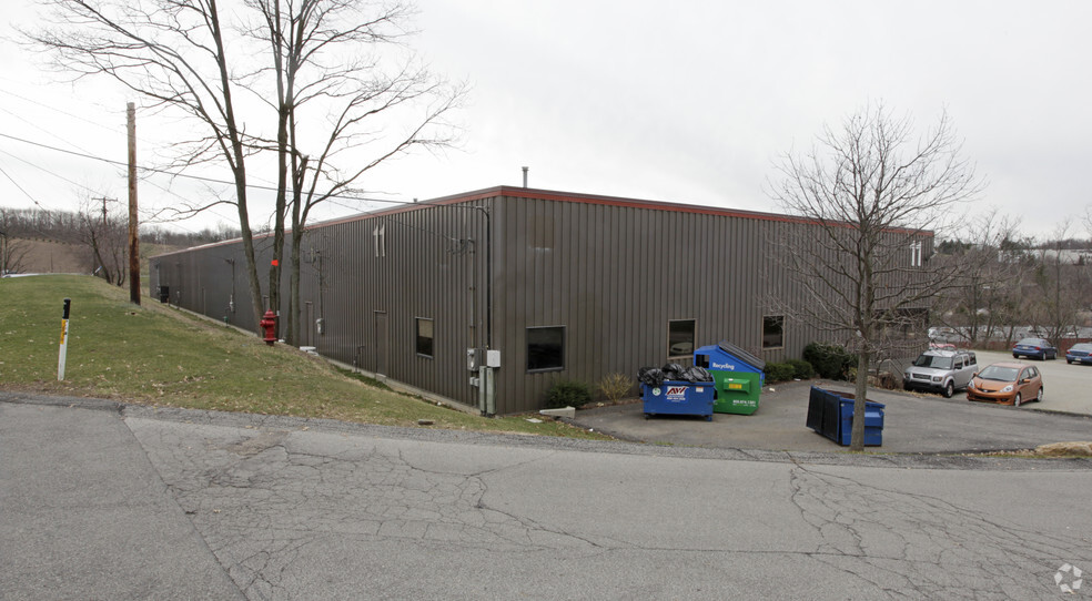 1001-1007 Parkway View Dr, Pittsburgh, PA for lease - Building Photo - Image 3 of 5