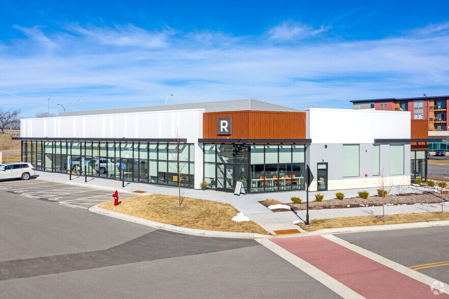 4951 W 77th St, Edina, MN for sale - Primary Photo - Image 1 of 2