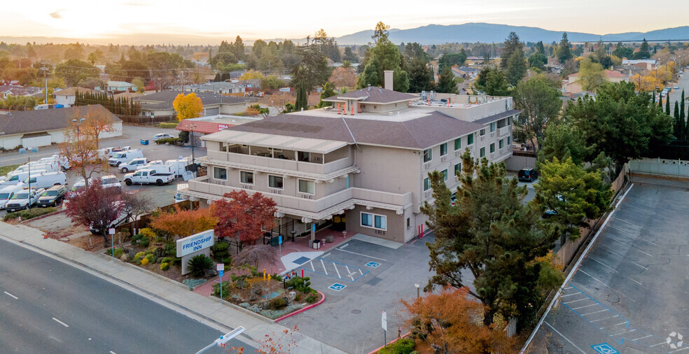 958 E El Camino Real, Sunnyvale, CA for sale - Aerial - Image 2 of 4