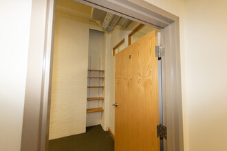 231 W Water St, Elmira, NY for lease Interior Photo- Image 2 of 6