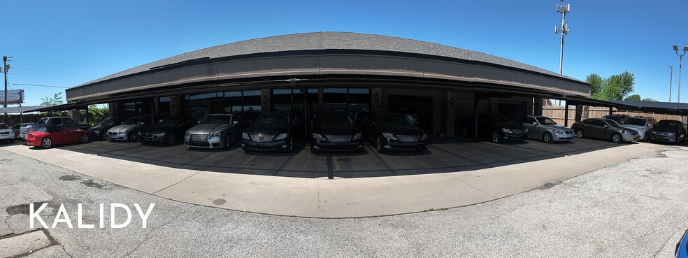 9615 Broadway Ext Service Rd, Oklahoma City, OK for lease - Building Photo - Image 2 of 27