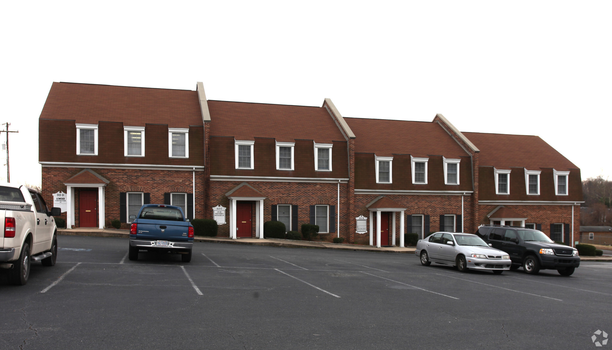 313 Trindale Rd, High Point, NC for lease Primary Photo- Image 1 of 6