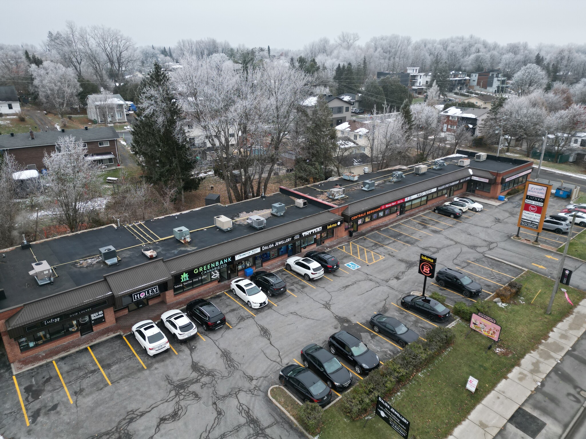 2208 St Joseph Blvd, Ottawa, ON for lease Building Photo- Image 1 of 14