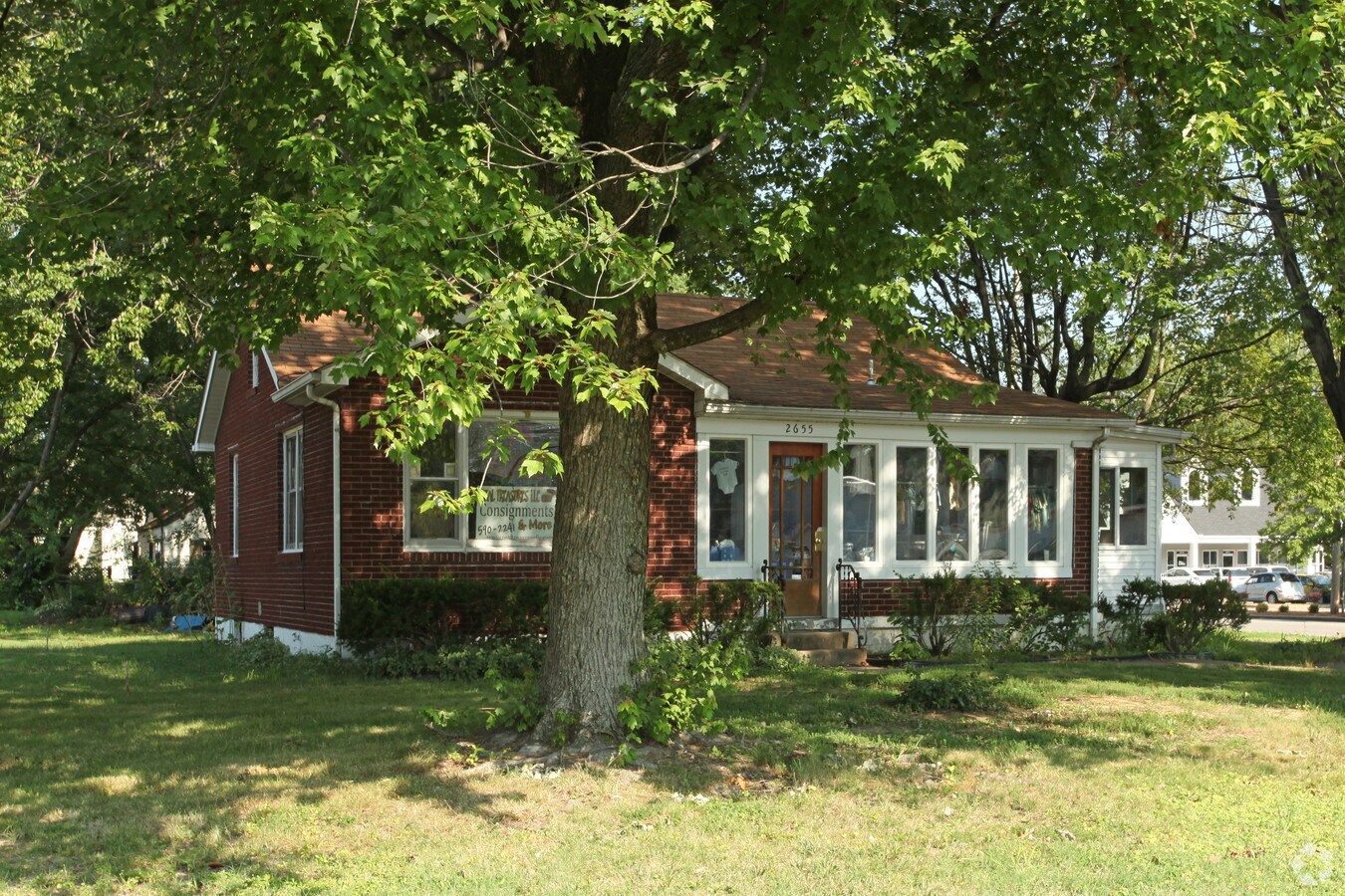 2655 Charlestown Rd, New Albany, IN 47150