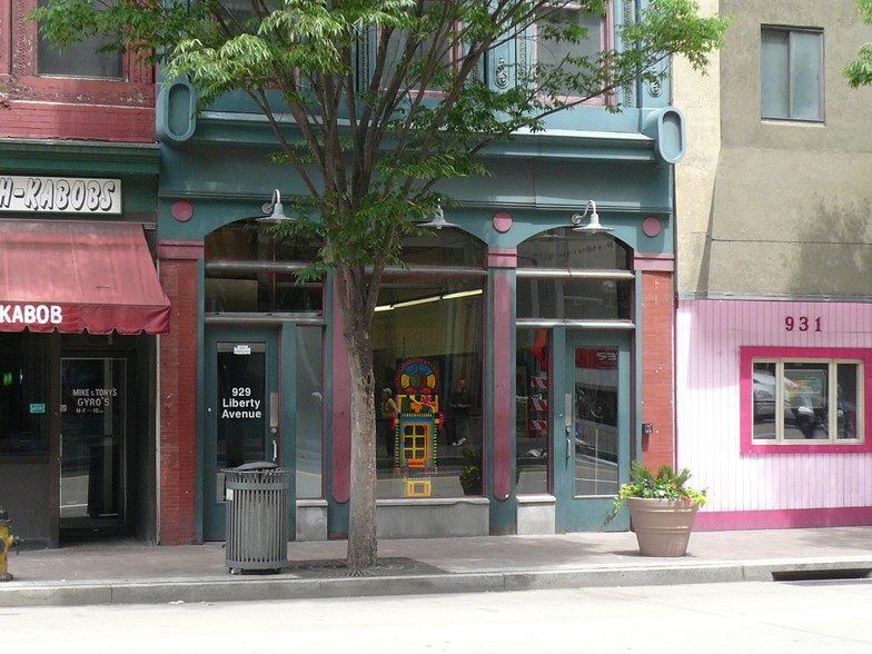 929 Liberty Ave, Pittsburgh, PA for lease - Building Photo - Image 1 of 2