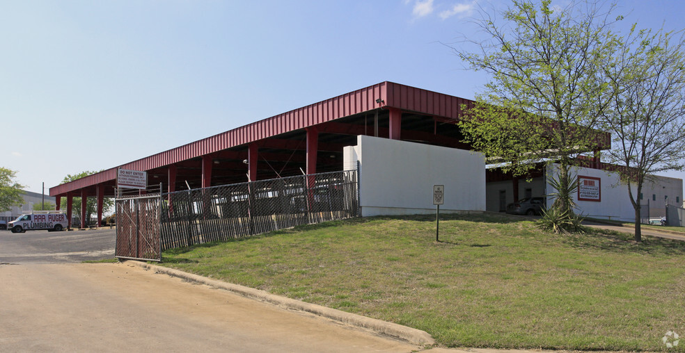 8234 Ferguson Cut Off, Austin, TX for sale - Building Photo - Image 1 of 1