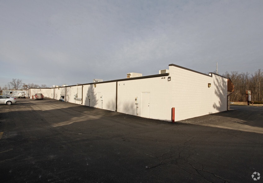 4335-4395 Jackson Rd, Ann Arbor, MI for lease - Building Photo - Image 2 of 4