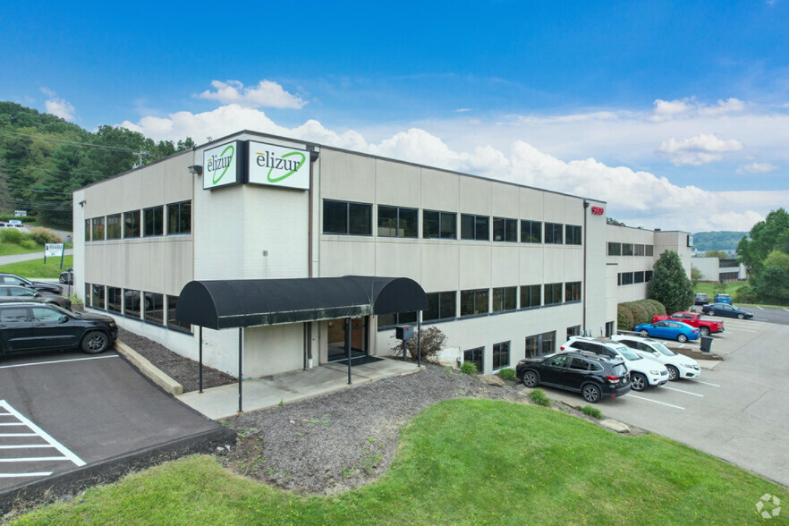 9800 Mcknight Rd, Pittsburgh, PA for lease - Primary Photo - Image 1 of 5