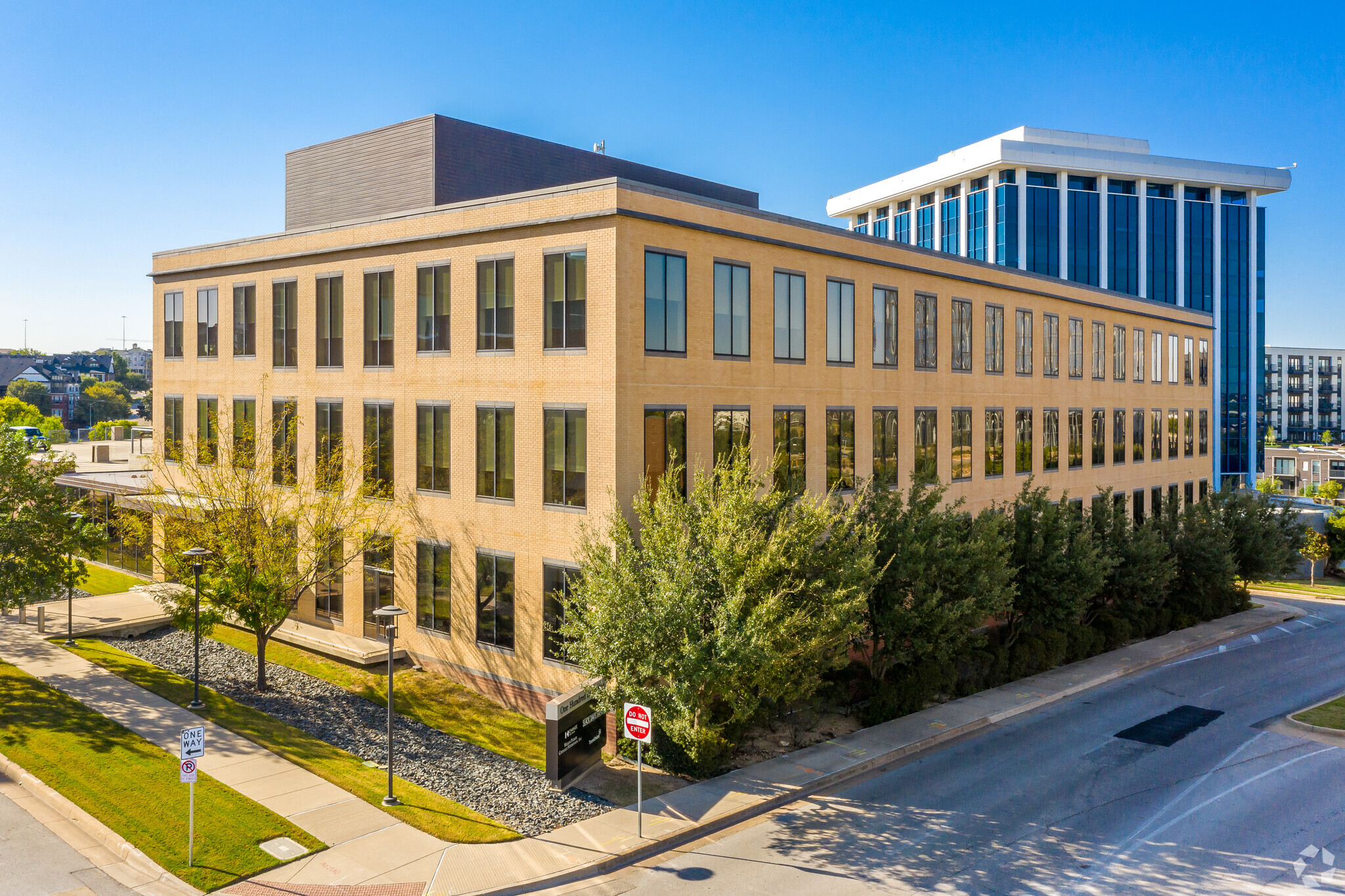 100 Lexington St, Fort Worth, TX for lease Building Photo- Image 1 of 30