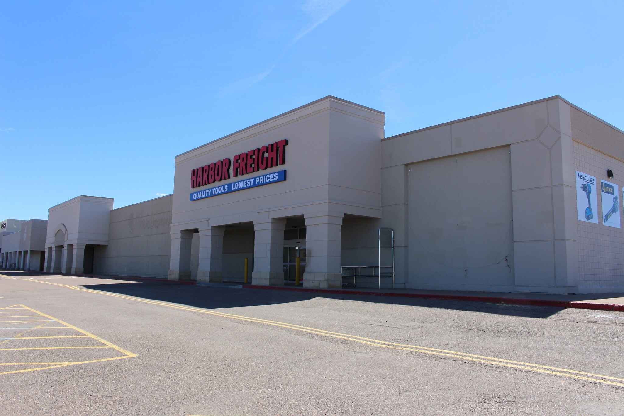 1200 10th Ave S, Great Falls, MT 59405 Current Fit Republic Holiday