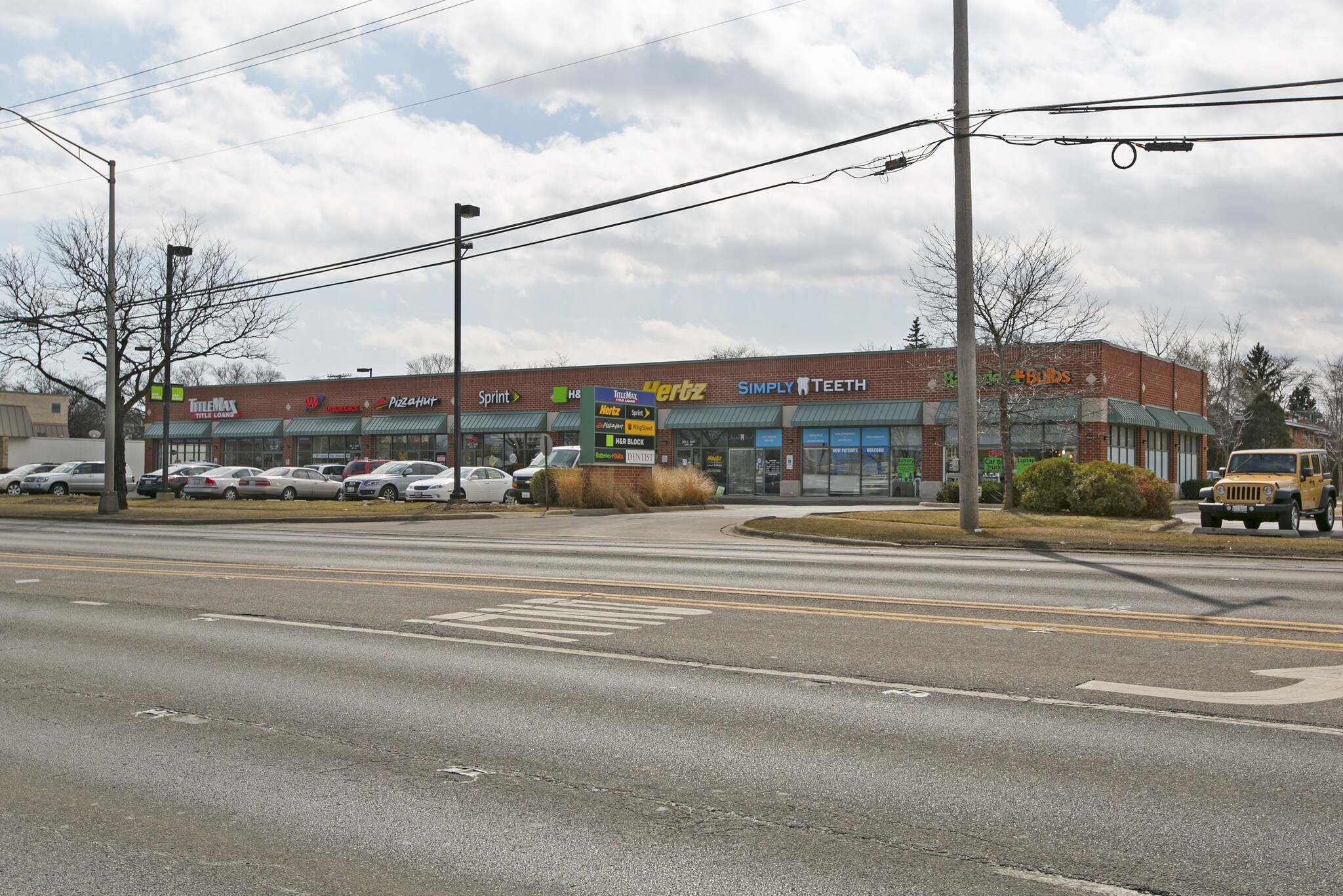 905945 E Rand Rd, Mount Prospect, IL 60056 Retail for Lease