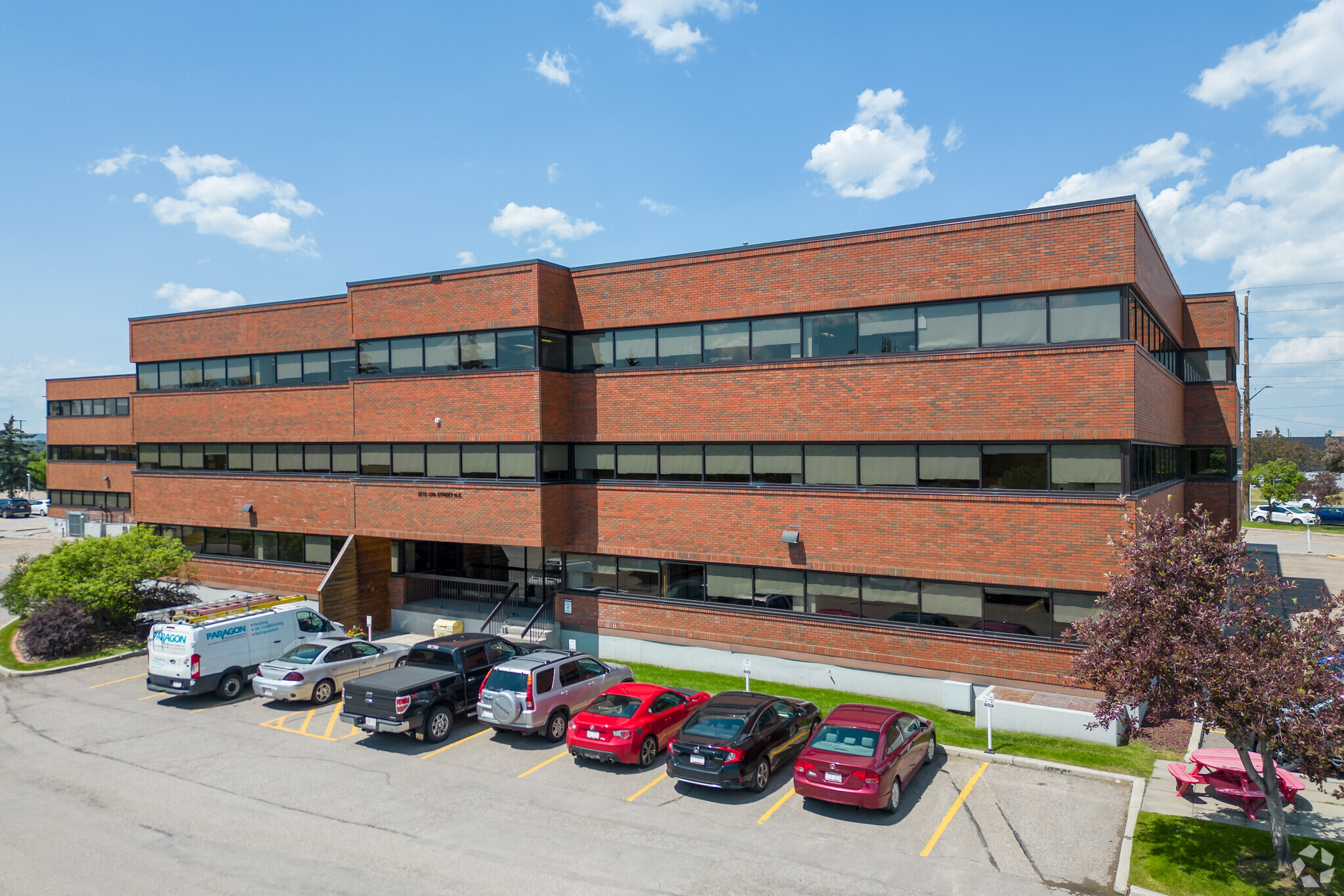 3215 12 St NE, Calgary, AB for lease Building Photo- Image 1 of 8