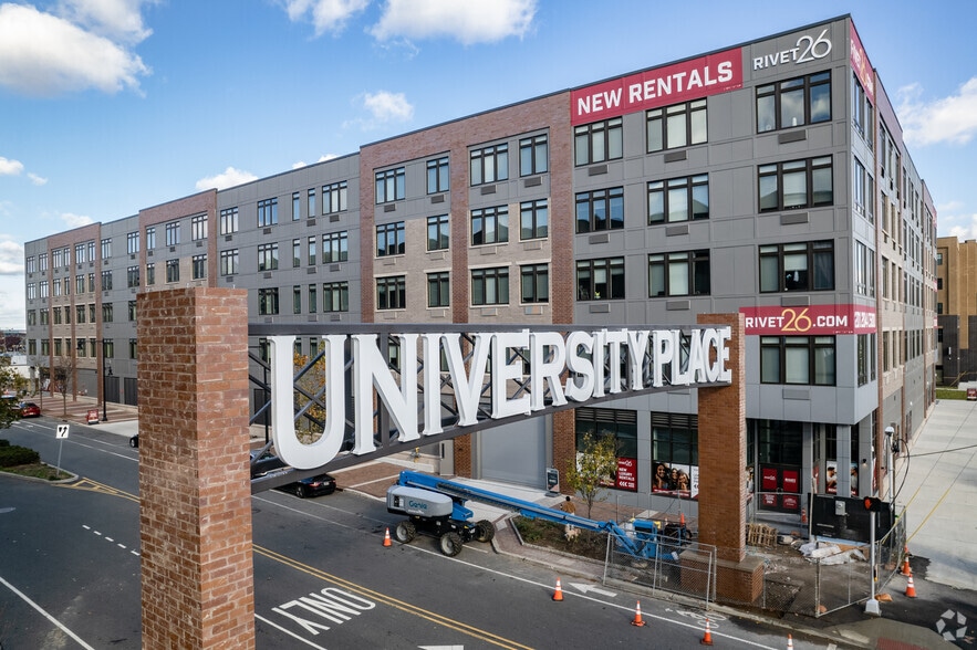 26 University Place Blvd, Jersey City, NJ for lease - Building Photo - Image 2 of 39