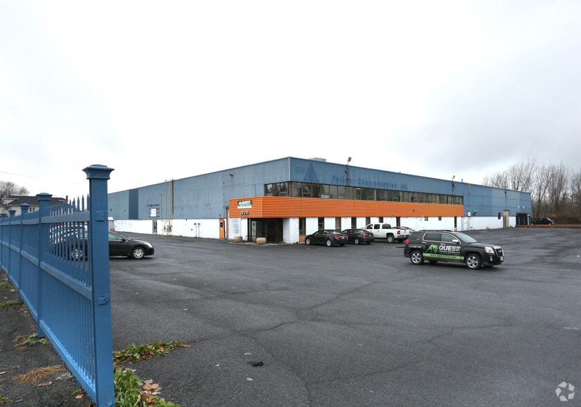 1020 Montreal Rd, Cornwall, ON for sale - Primary Photo - Image 1 of 1