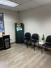 22 Pennsylvania Ave, Niantic, CT for lease Interior Photo- Image 2 of 8