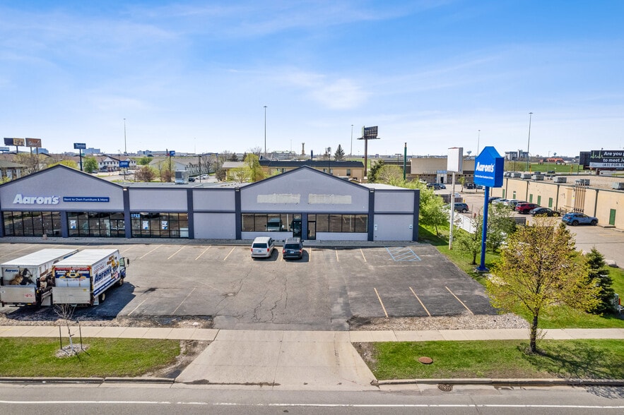 1339 34th St S, Fargo, ND for lease - Building Photo - Image 1 of 20