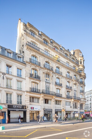 100 Rue Du Faubourg Saint-Antoine, Paris for lease - Building Photo - Image 2 of 3