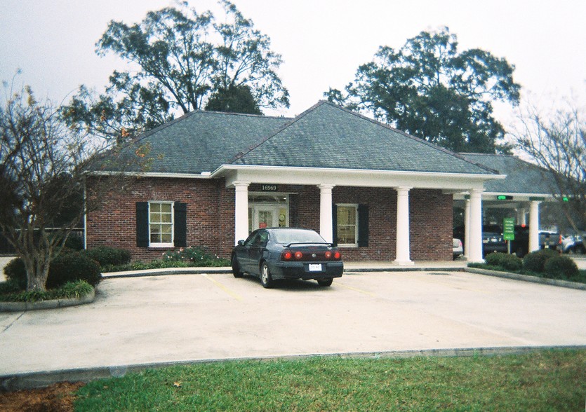 16969 Jefferson Hwy, Baton Rouge, LA for sale - Primary Photo - Image 1 of 1