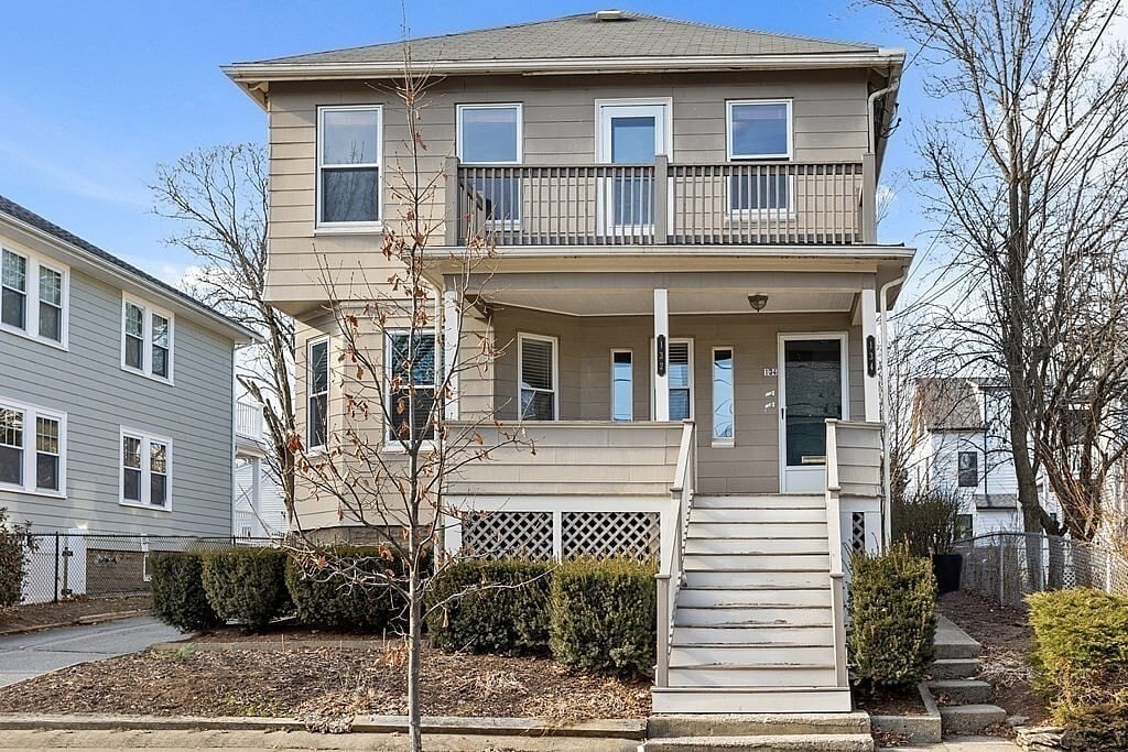 132 Rawson Rd, Arlington, MA for sale Primary Photo- Image 1 of 17