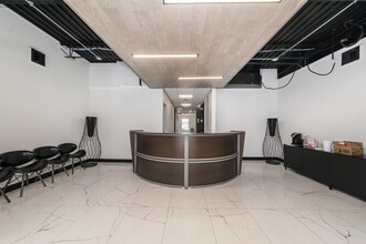 1080 Nerge Rd, Elk Grove Village, IL for lease Interior Photo- Image 1 of 3