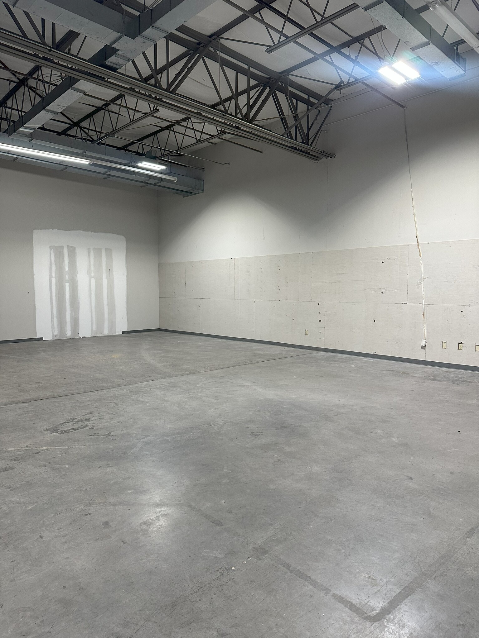 4404 Stuart Andrew Blvd, Charlotte, NC for lease Interior Photo- Image 1 of 3