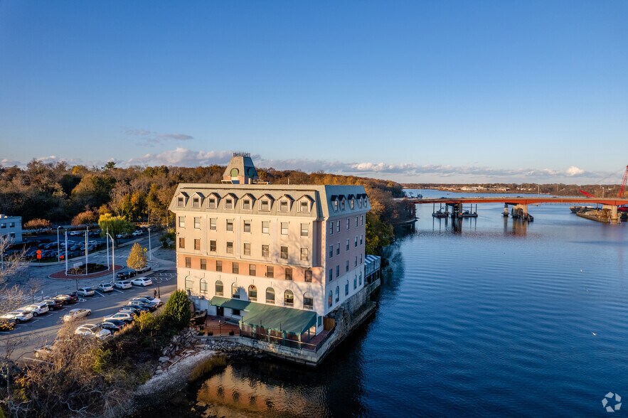 4 Richmond Sq, Providence, RI for lease - Building Photo - Image 2 of 9