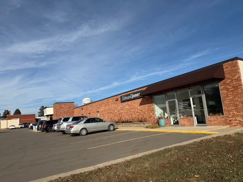 2004 Highway Blvd, Spencer, IA for sale - Building Photo - Image 2 of 6