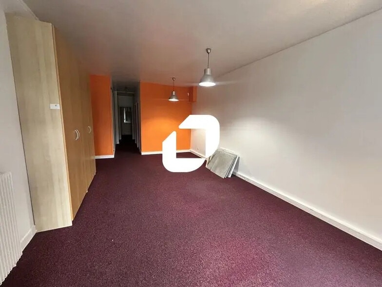 Office in Deuil-la-Barre for lease - Building Photo - Image 2 of 12